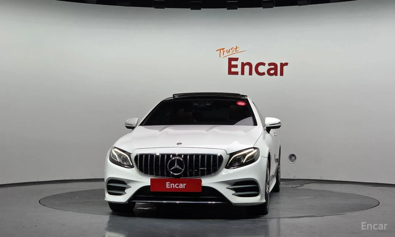 Mercedes-Benz E 220 d Coupe AMG Line* BURMESTER* ХЕДЪП* PANORAMA* , снимка 2 - Автомобили и джипове - 55522727