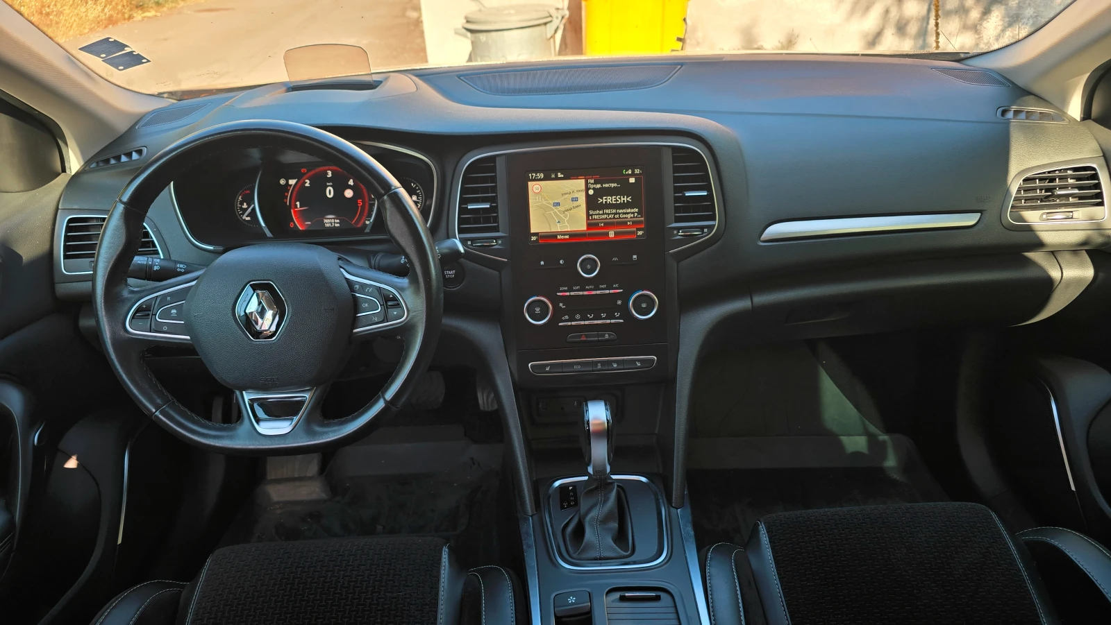 Renault Megane, снимка 2 - Автомобили и джипове - 55682355