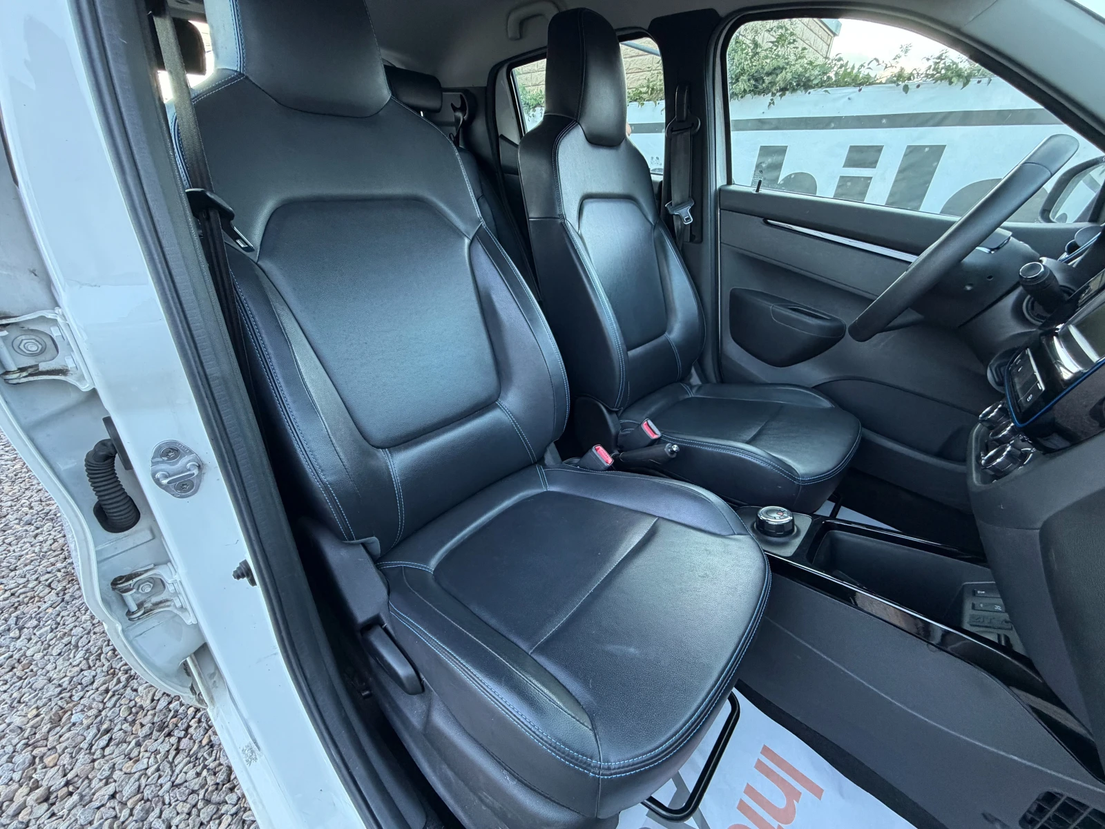 Dacia Spring 33kWh/Пробег 230км./23000км./NAVI/КОЖА/КАМЕРА, снимка 15 - Автомобили и джипове - 55954110