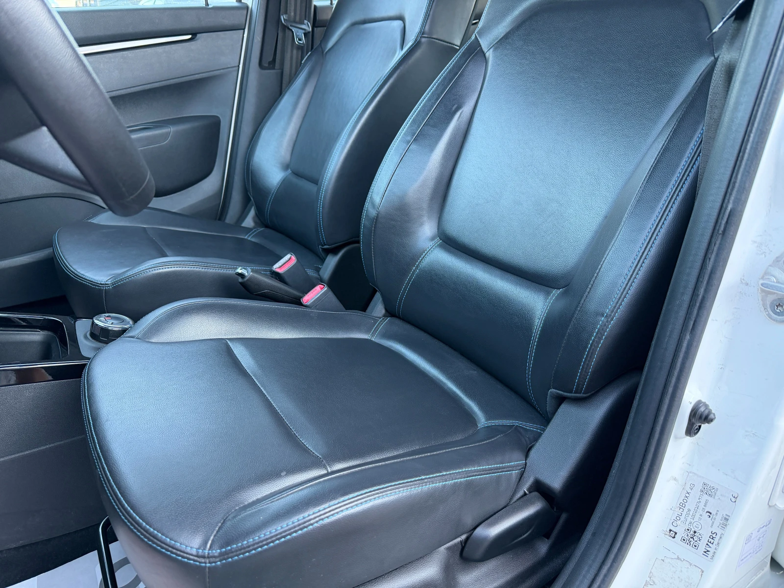 Dacia Spring 33kWh/Пробег 230км./23000км./NAVI/КОЖА/КАМЕРА, снимка 8 - Автомобили и джипове - 55954110