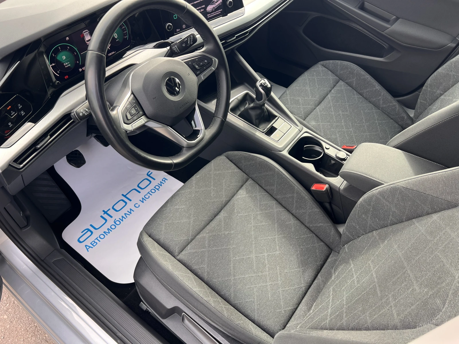VW Golf LIFE/2.0TDI/116K.C/6МТ, снимка 7 - Автомобили и джипове - 56130558