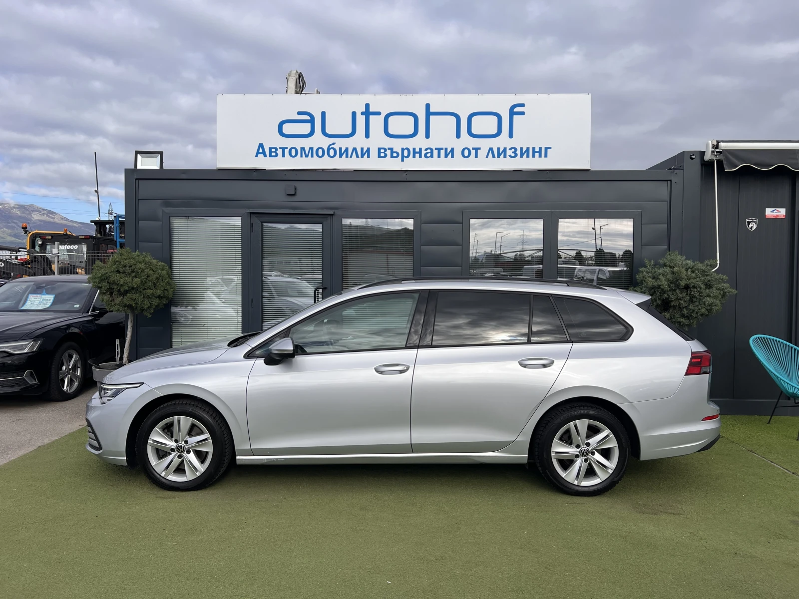 VW Golf LIFE/2.0TDI/116K.C/6МТ, снимка 2 - Автомобили и джипове - 56130558