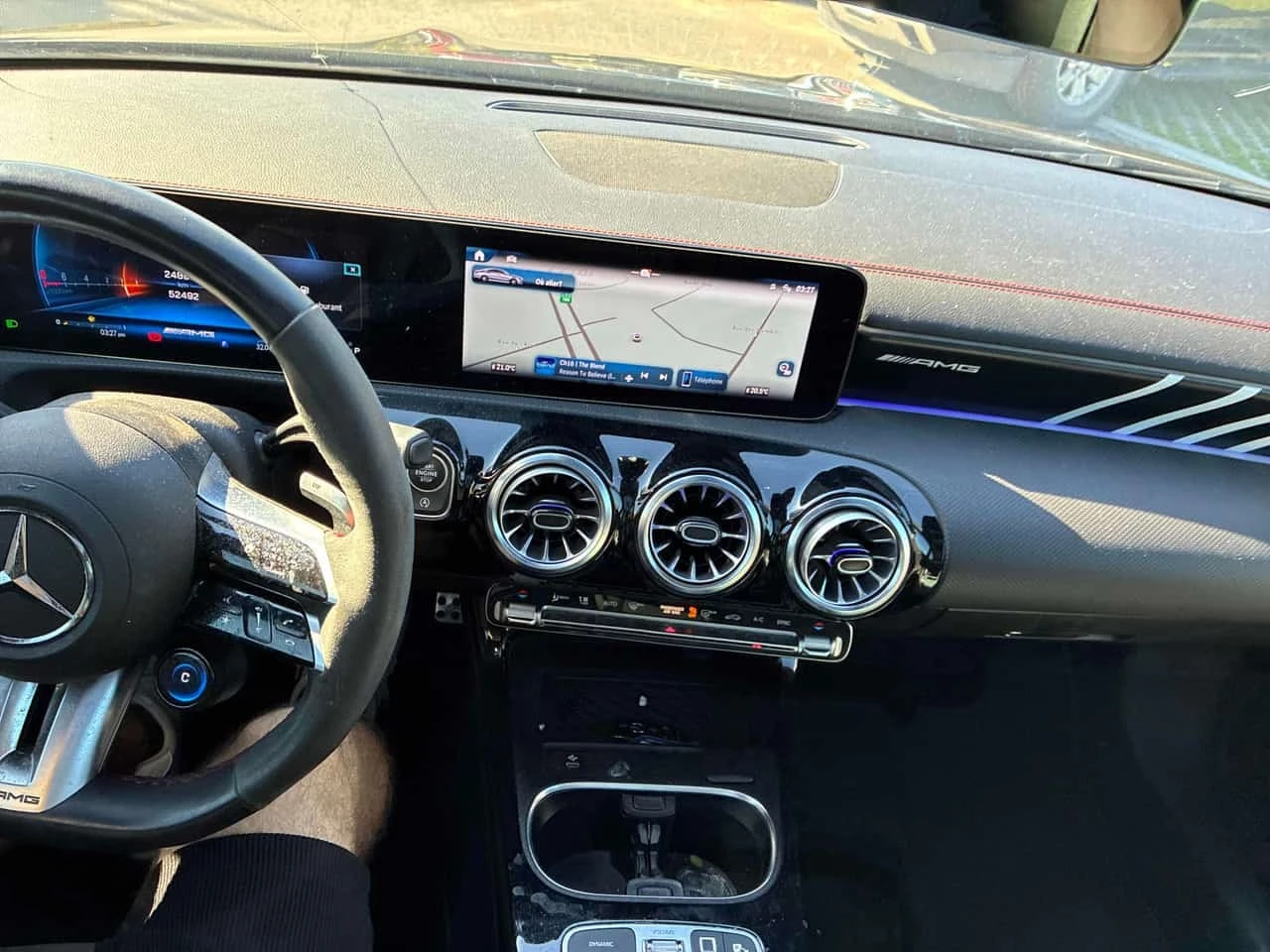 Mercedes-Benz CLA / АЛКАНТАРА / ЧЕРВЕН КОНЕЦ / ДИСТРОНИК / ПАНОРАМА, снимка 9 - Автомобили и джипове - 56262210