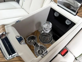 Rolls-Royce Cullinan SERIES II/FACELIFT/4-SEATS/SHOOTING STAR/BESPOKE/, снимка 15