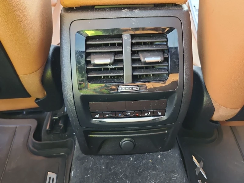 BMW X3 Xdrive* Digital* 360View* Подгрев* Пано, снимка 13 - Автомобили и джипове - 52479882