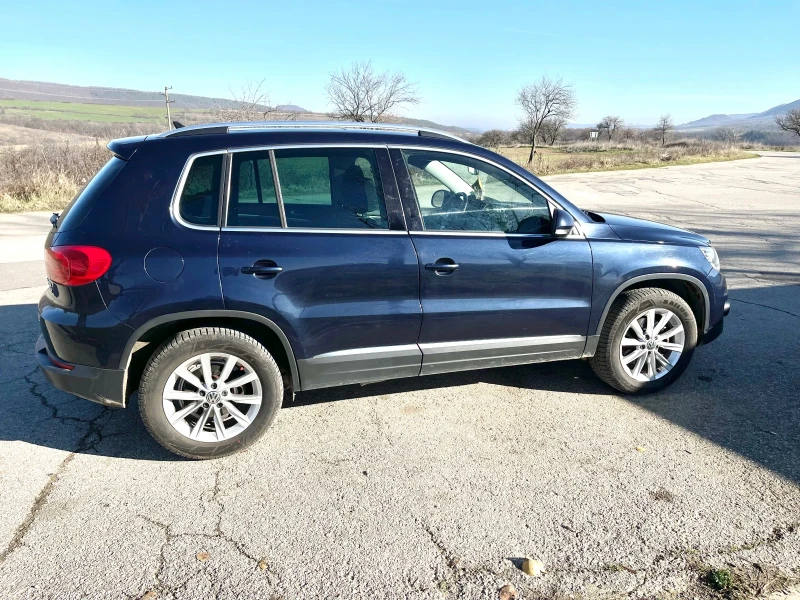 VW Tiguan 2.0 TDI DSG, снимка 5 - Автомобили и джипове - 52927115
