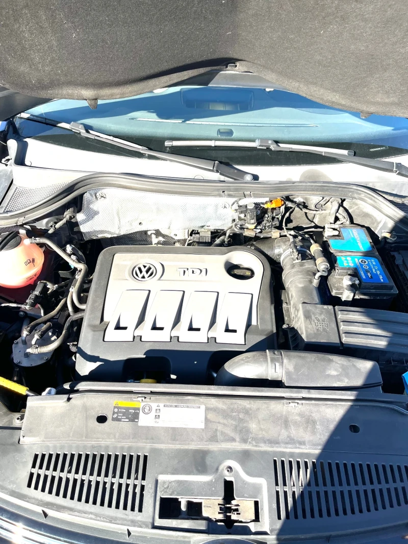 VW Tiguan 2.0 TDI DSG, снимка 12 - Автомобили и джипове - 52927115