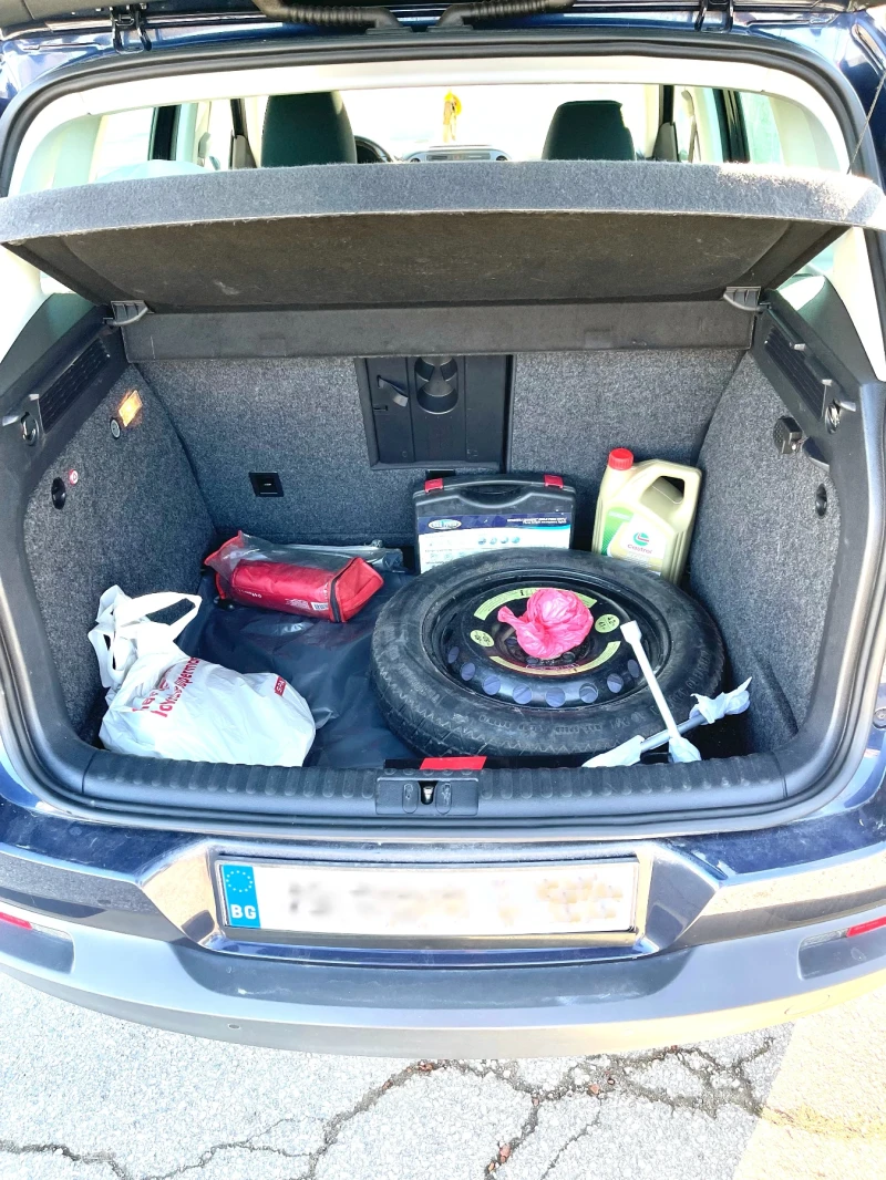 VW Tiguan 2.0 TDI DSG, снимка 15 - Автомобили и джипове - 52927115