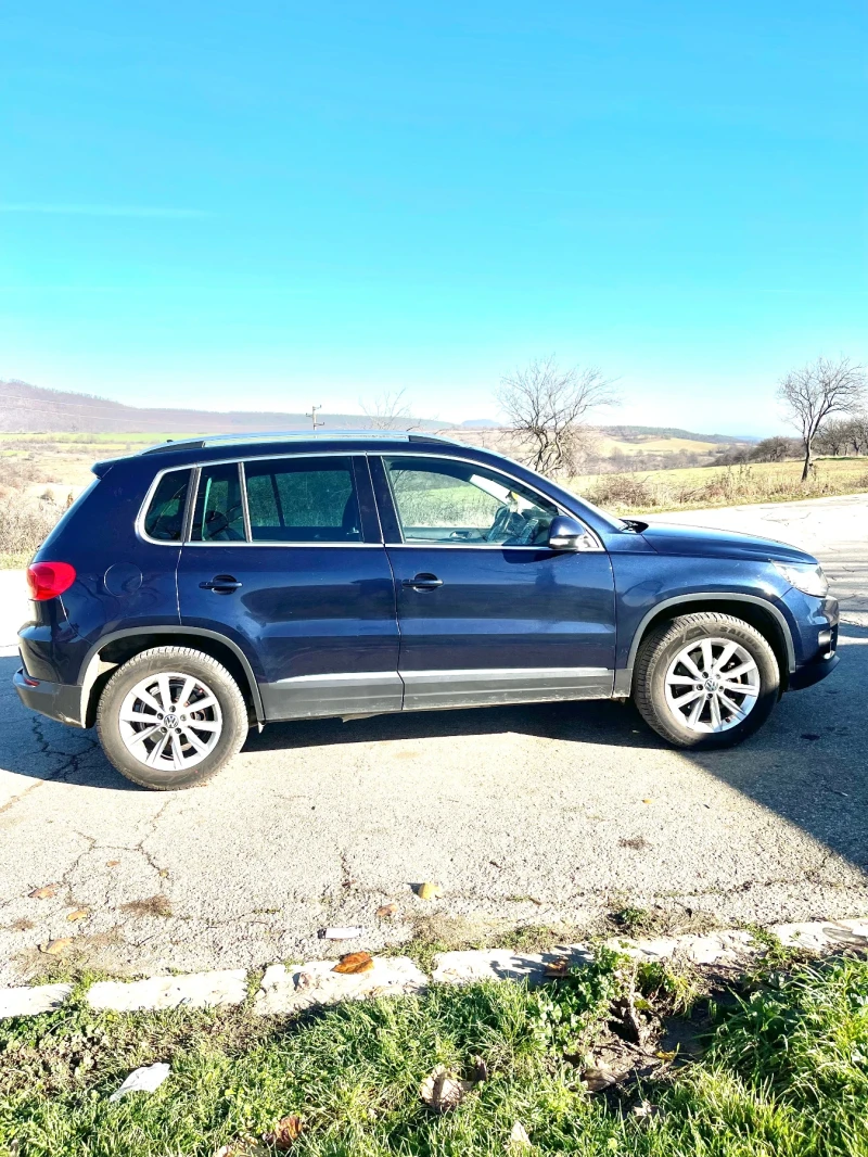 VW Tiguan 2.0 TDI DSG, снимка 6 - Автомобили и джипове - 52927115