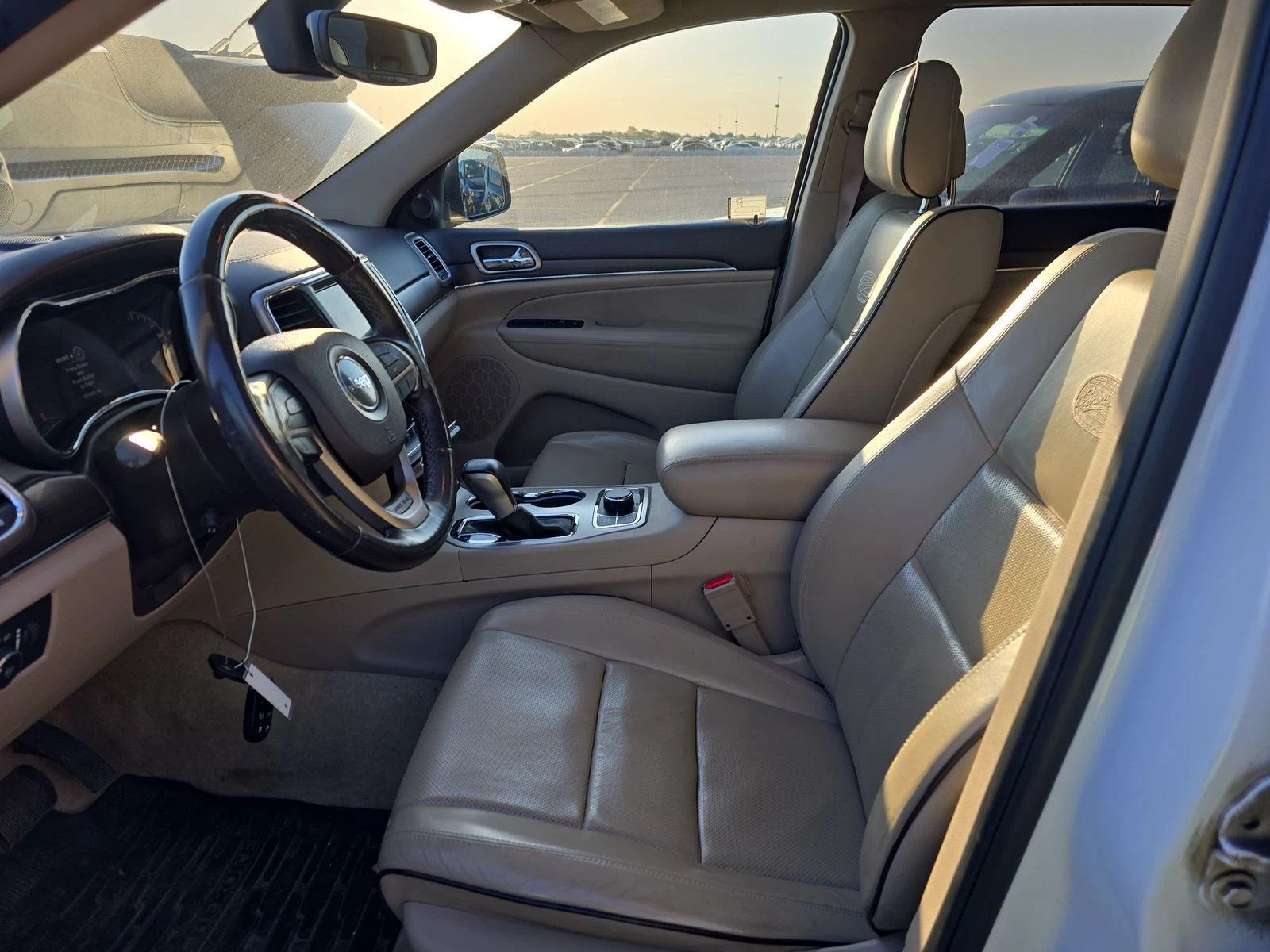 Jeep Grand cherokee BUY NOW* OVERLAND* 8ZF* 3.6* Обдух* Подгрев* Пано* - изображение 2