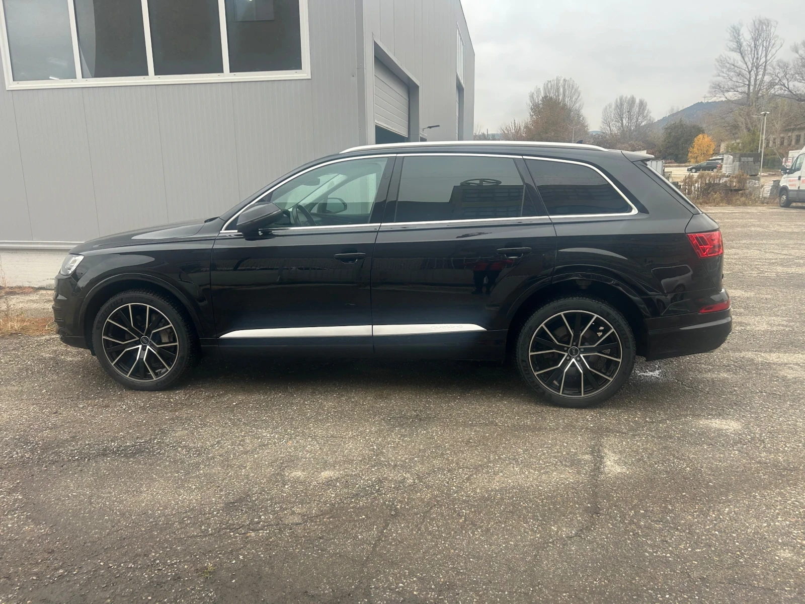 Audi Q7 3.0 TFSI - изображение 2