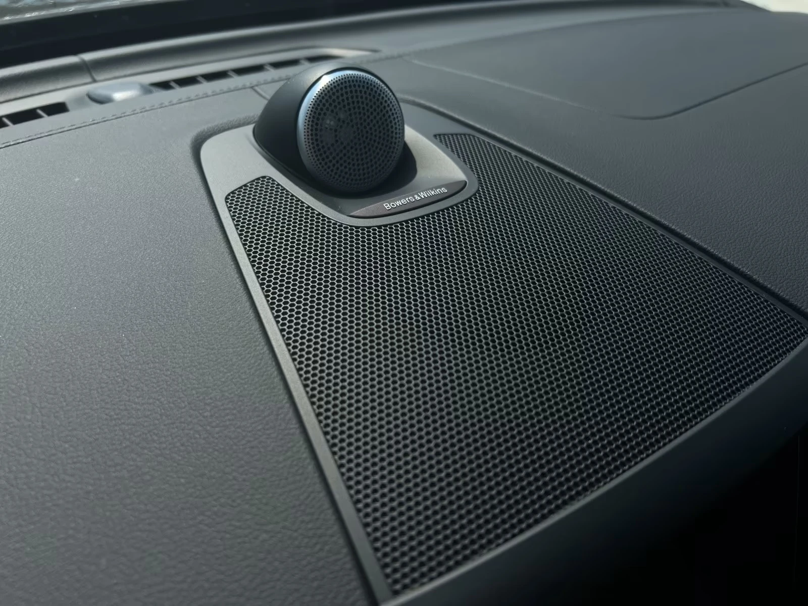 Volvo XC60 B4 D AWD Inscription FULL MAX  | Mobile.bg   16