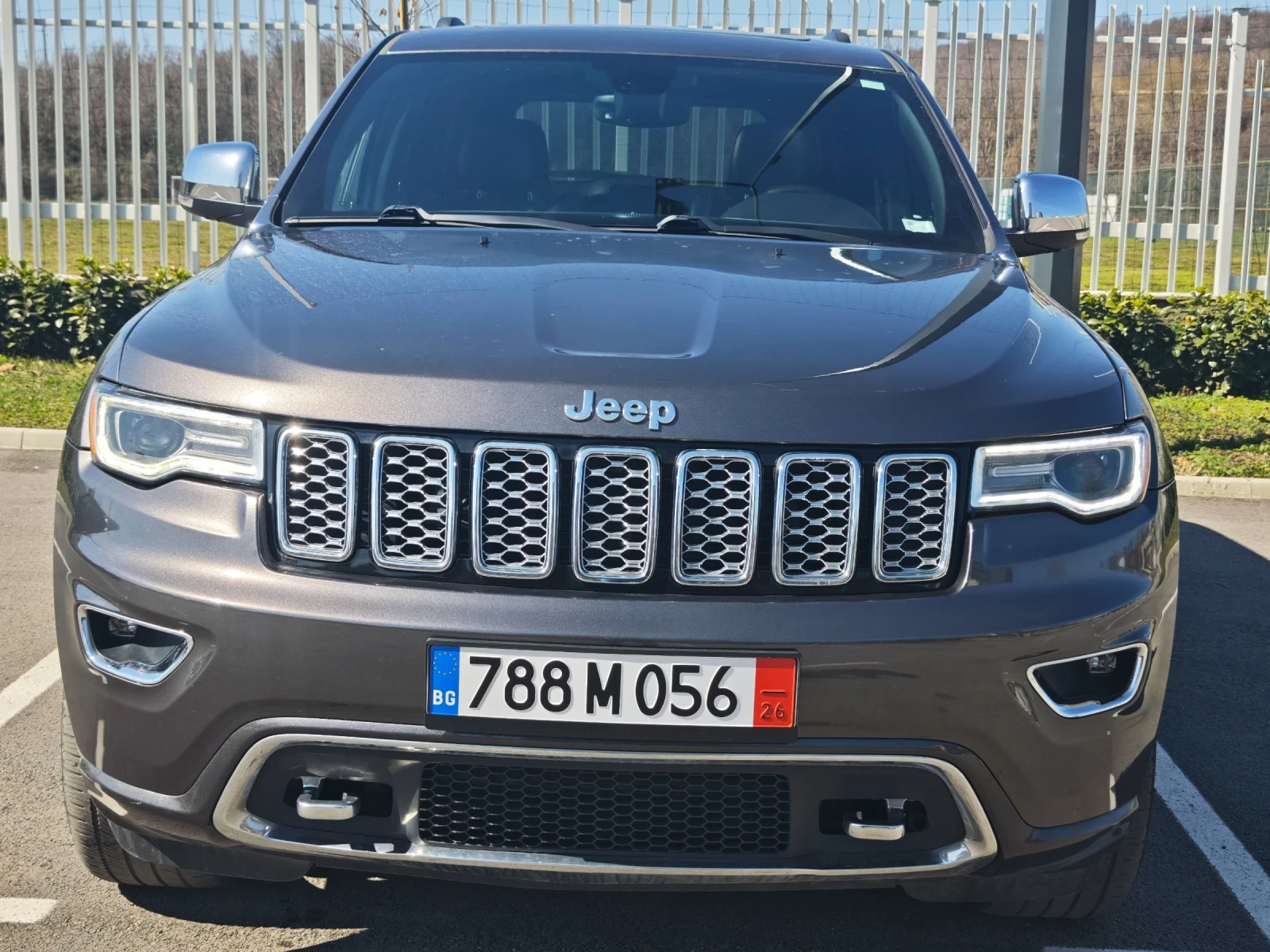 Jeep Grand cherokee 5.7 Overland 