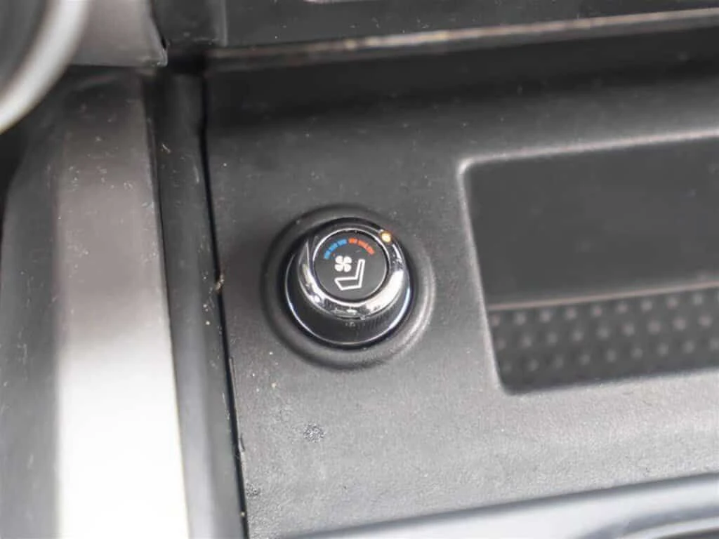 Nissan Titan crew cab * XD PRO 4X 4x4 Diesel Navigation Bac * CARFAX * Ц, снимка 14 - Автомобили и джипове - 53736061