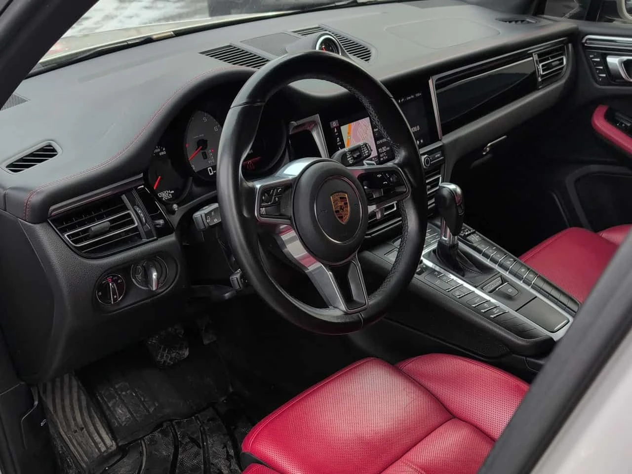 Porsche Macan S  CARFAX, снимка 5 - Автомобили и джипове - 53845603