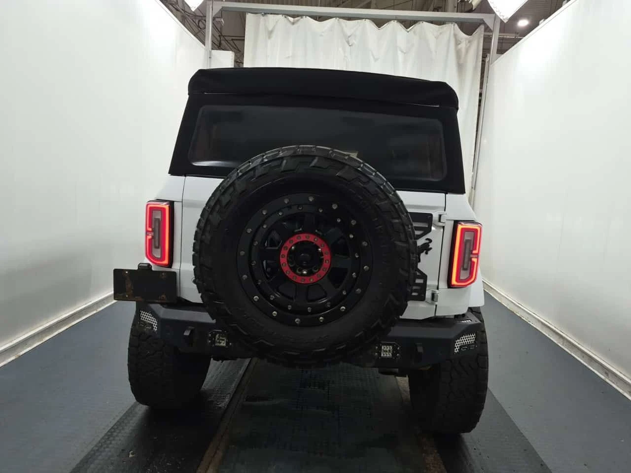 Ford Bronco OUTER BANKS| МЕК ТАВАН| 360CAM| MЪРТВА ТОЧКА| , снимка 5 - Автомобили и джипове - 55263029