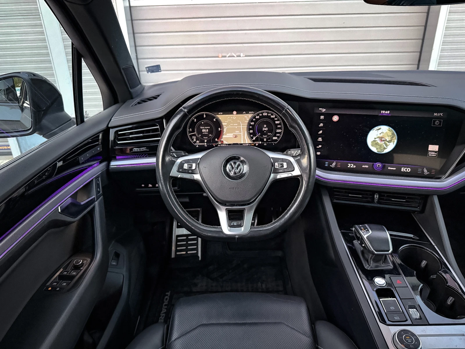 VW Touareg 3.0TDI* R-LINE* FULL-OPTION* ������ | Mobile.bg � ����������� 8