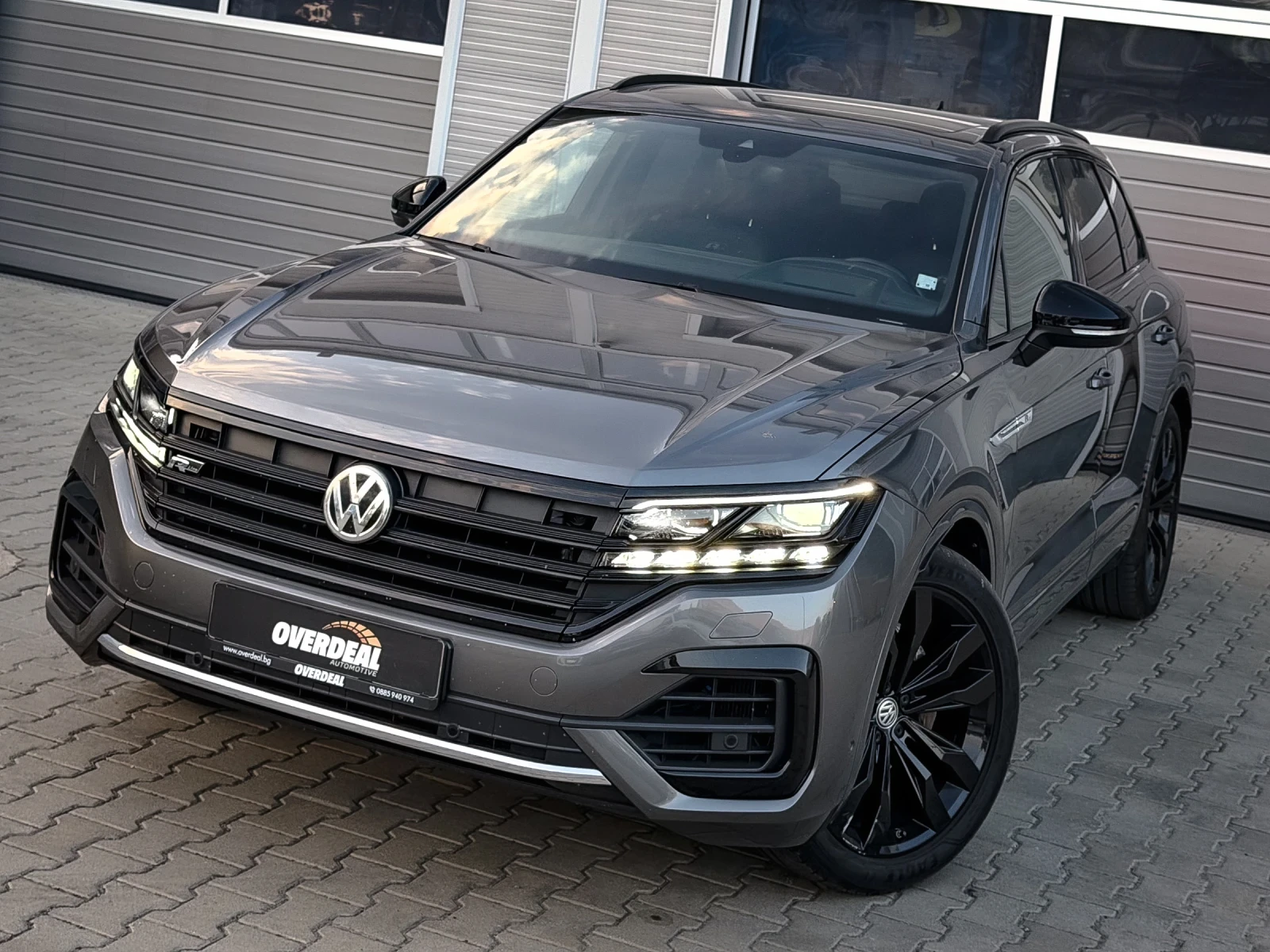 VW Touareg 3.0TDI* R-LINE* FULL-OPTION* ������ | Mobile.bg � ����������� 1
