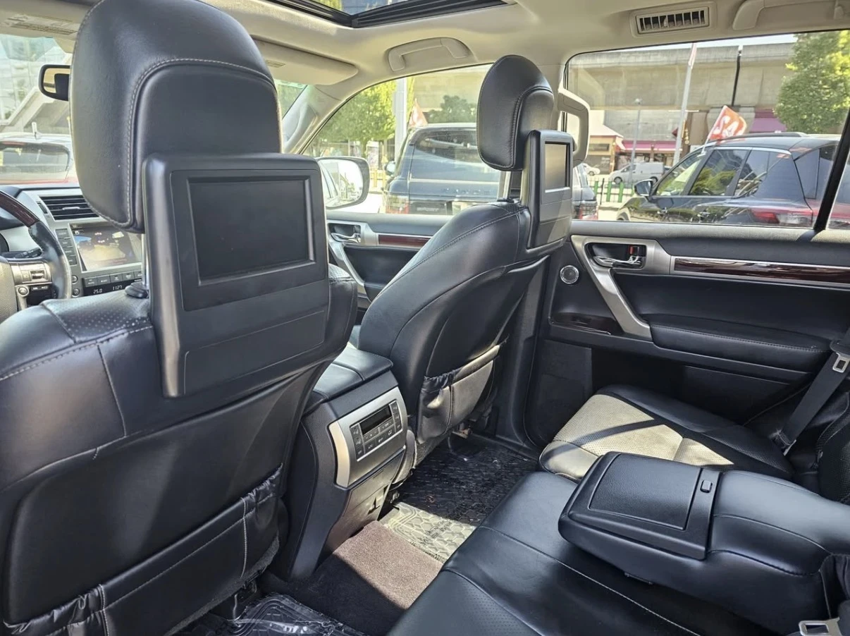 Lexus GX 460 LUXURY * AWD * MARK LEVINSON * TV * 6+ 1 * CARFAX*, снимка 11 - Автомобили и джипове - 56130118