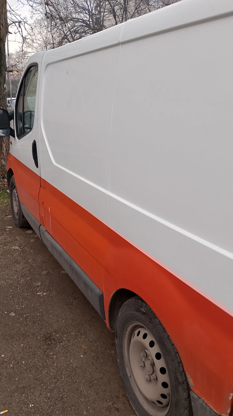 Opel Vivaro, снимка 5 - Бусове и автобуси - 48588078