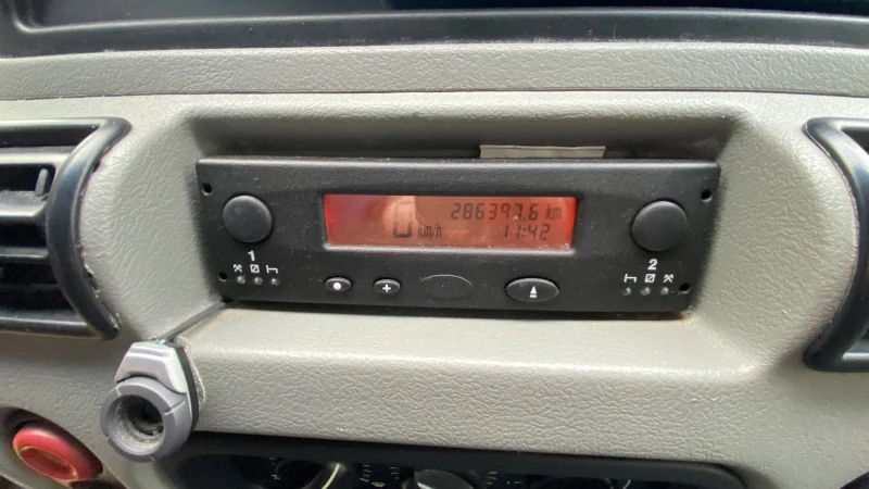 Renault Master, снимка 2 - Бусове и автобуси - 53504562