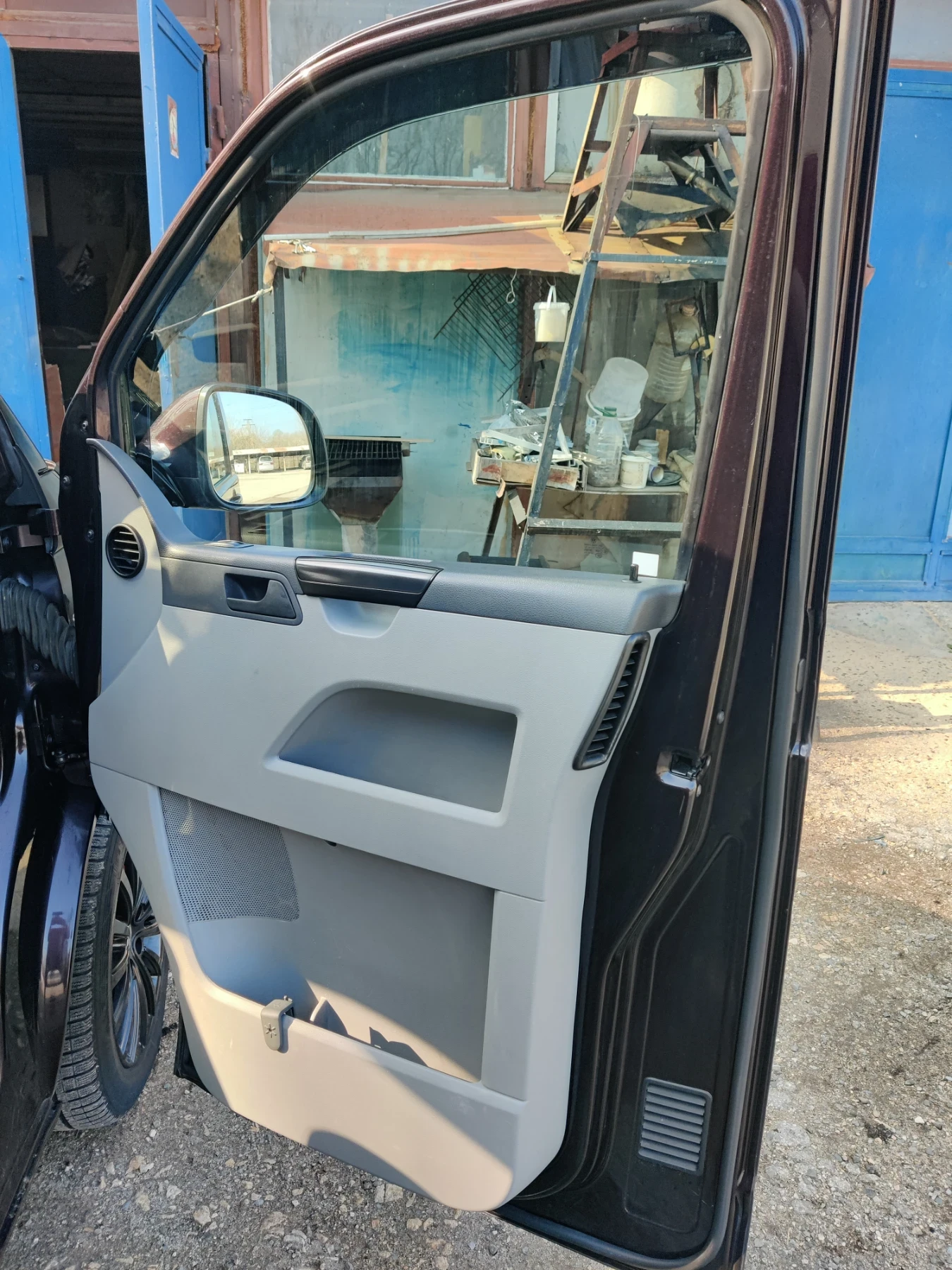 VW Transporter, снимка 12 - Бусове и автобуси - 53728325