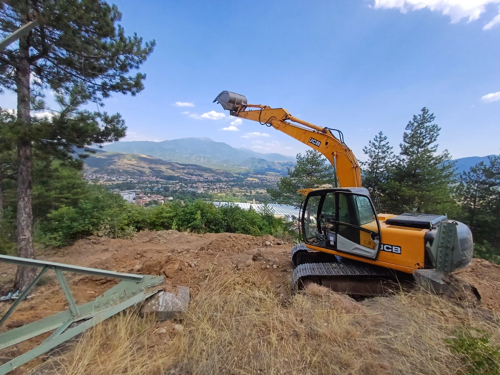 Багер JCB Js180