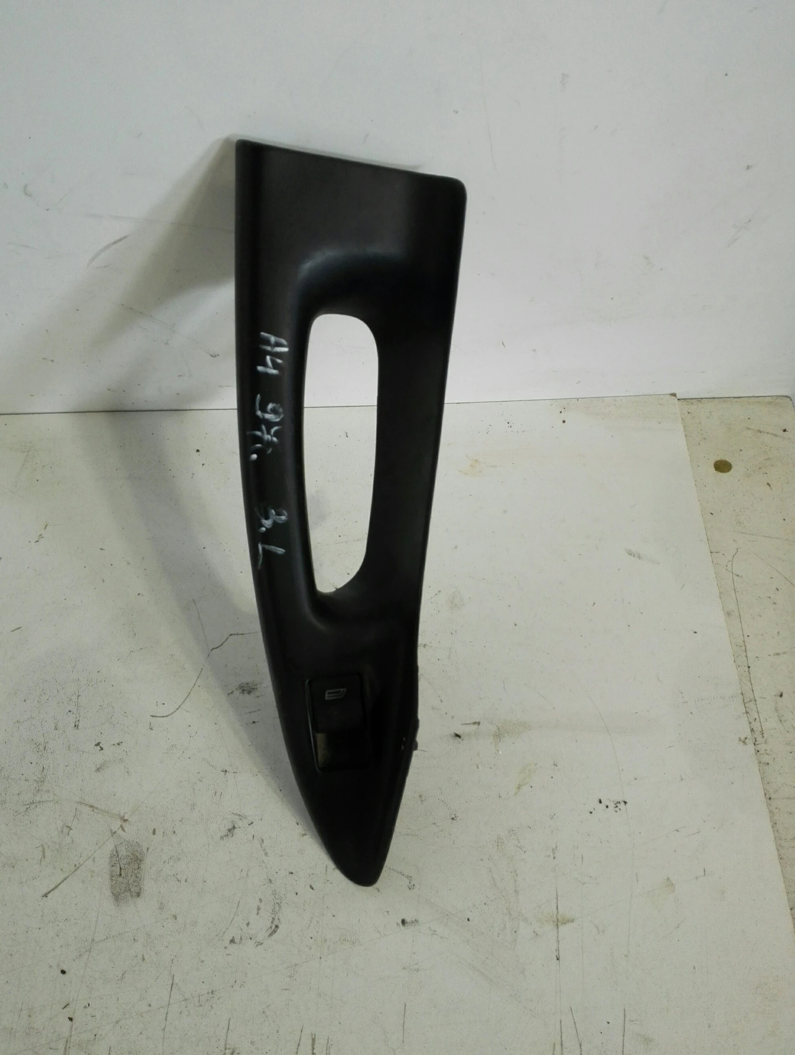 ������ ����� �������� ���� �4 ����� ���� | Mobile.bg � ����������� 1