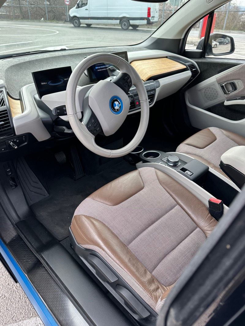 BMW i3 120Ah/Термопомпа/Голяма Навигация/Камера/Led/, снимка 9 - Автомобили и джипове - 45770351