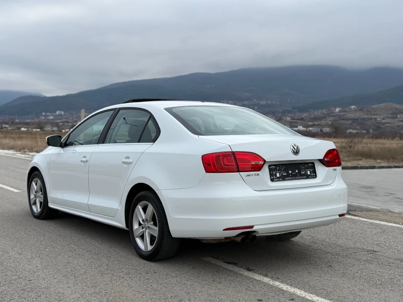 VW Jetta TOP !!!, снимка 8 - Автомобили и джипове - 48268816