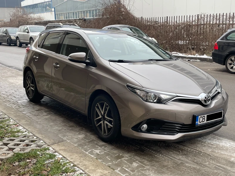 Toyota Auris 1.6 CVT Facelift, снимка 2 - Автомобили и джипове - 48595559