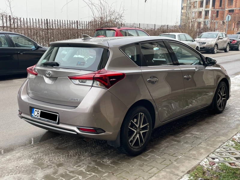 Toyota Auris 1.6 CVT Facelift, снимка 3 - Автомобили и джипове - 48595559