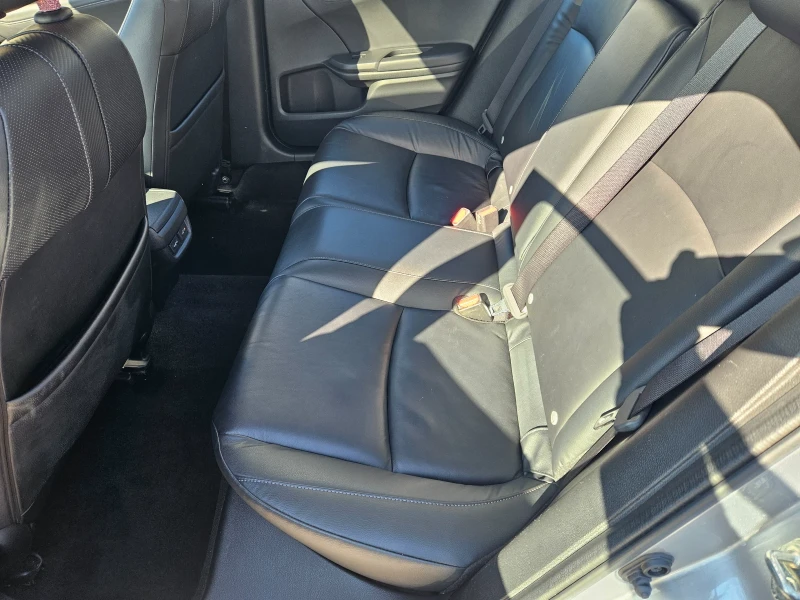 Honda Civic 1.5 Executive, снимка 10 - Автомобили и джипове - 48905563