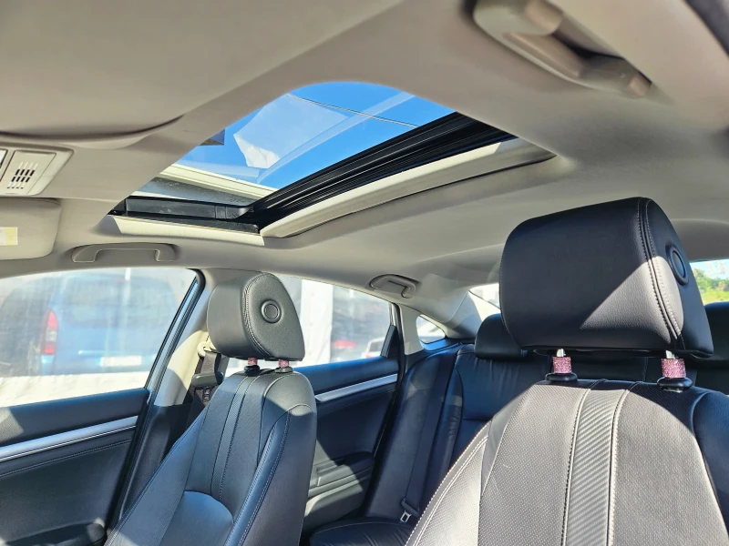 Honda Civic 1.5 Executive, снимка 9 - Автомобили и джипове - 48905563