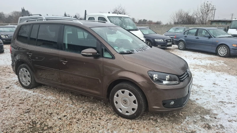 VW Touran 2.0 TDI, снимка 3 - Автомобили и джипове - 49169752