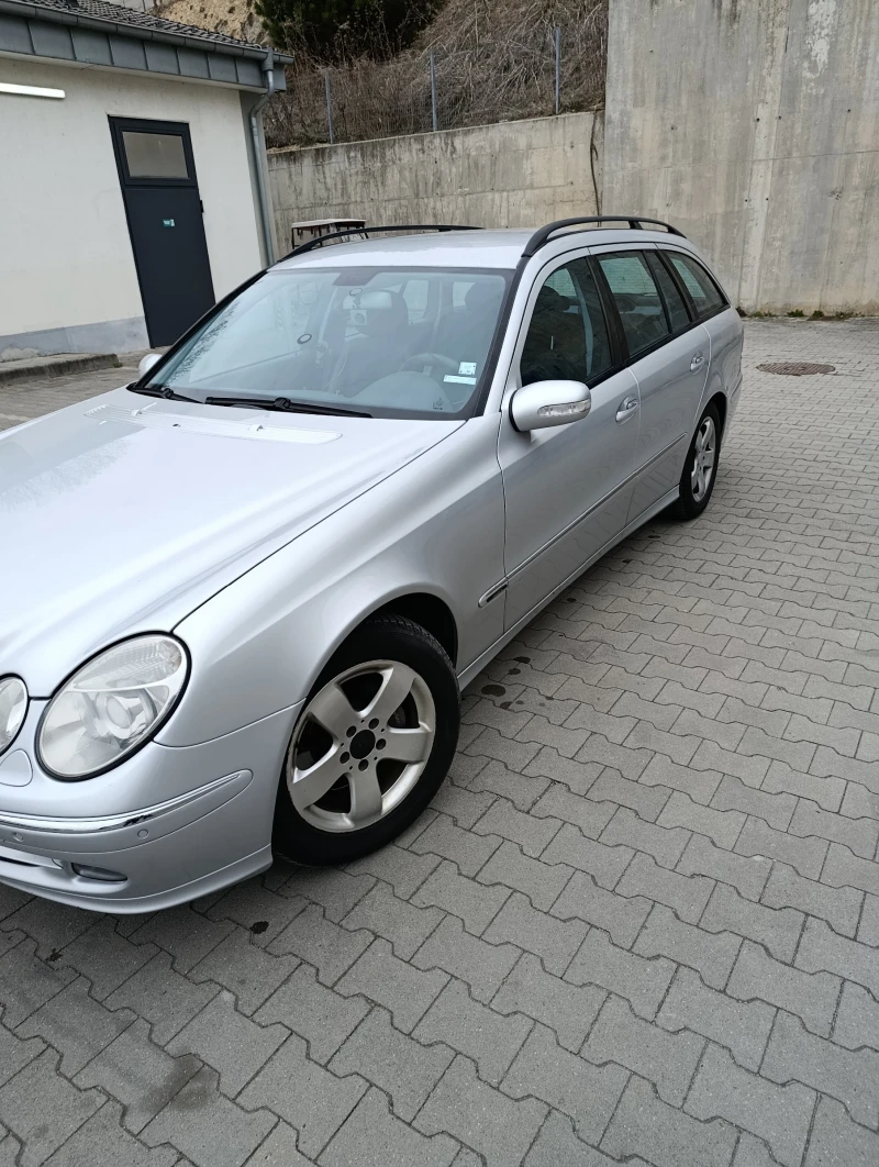 Mercedes-Benz E 280, снимка 2 - Автомобили и джипове - 49605176