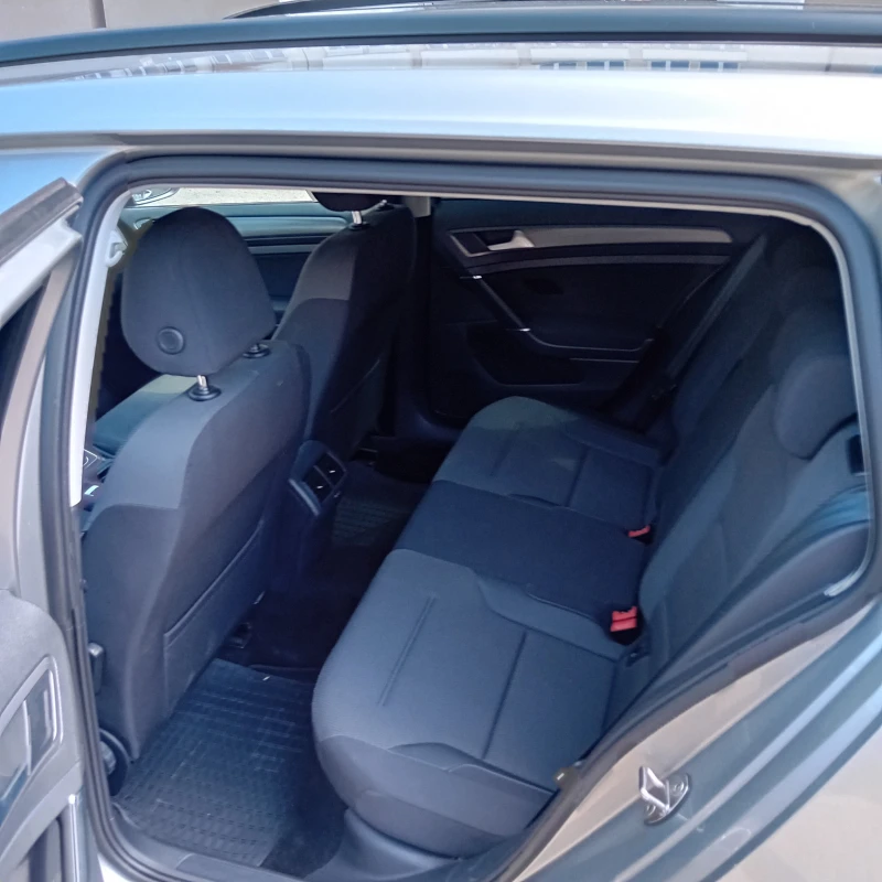 VW Golf, снимка 6 - Автомобили и джипове - 52367151