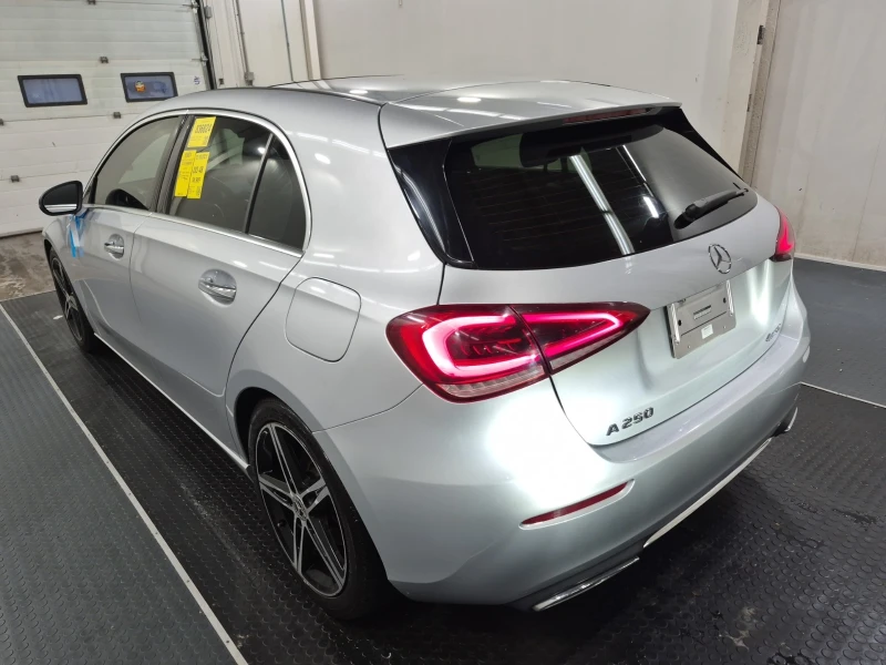 Mercedes-Benz A 250 AMG LINE/FULL DIGITAL/KEYLESS, снимка 5 - Автомобили и джипове - 52936342