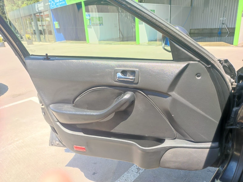 Honda Accord 2.0 iES 131 Hp, снимка 12 - Автомобили и джипове - 52865068