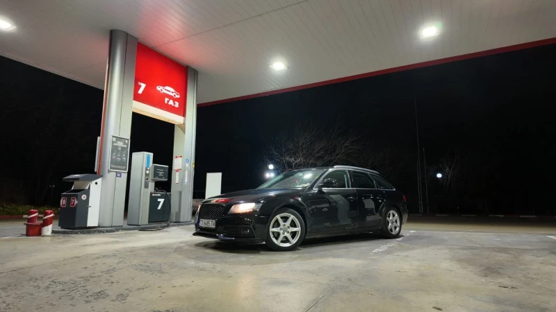 Audi A4, снимка 4 - Автомобили и джипове - 52999281