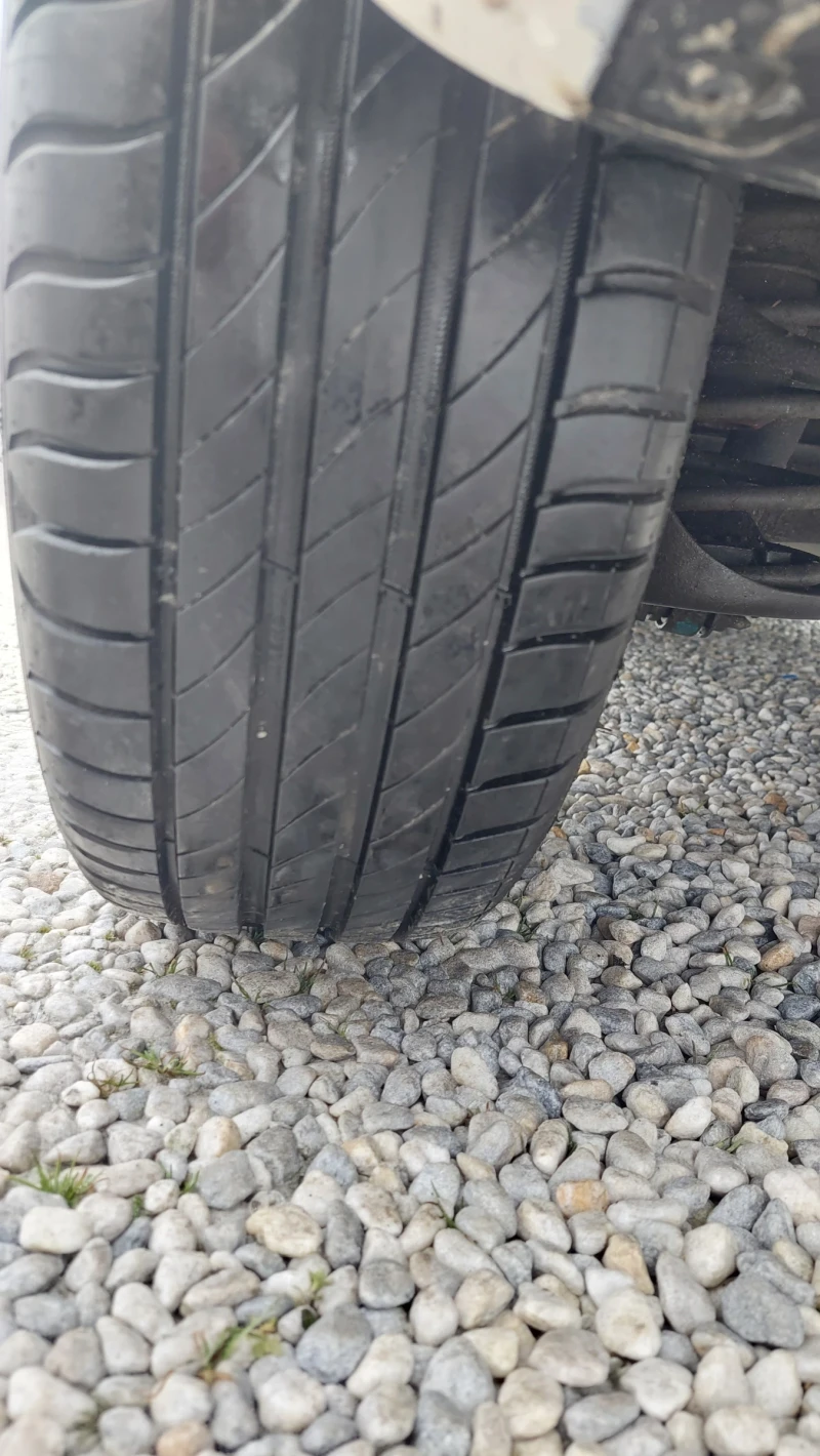 Kia Rio 1.3i-ТОП СЪСТОЯНИЕ, снимка 15 - Автомобили и джипове - 53210327