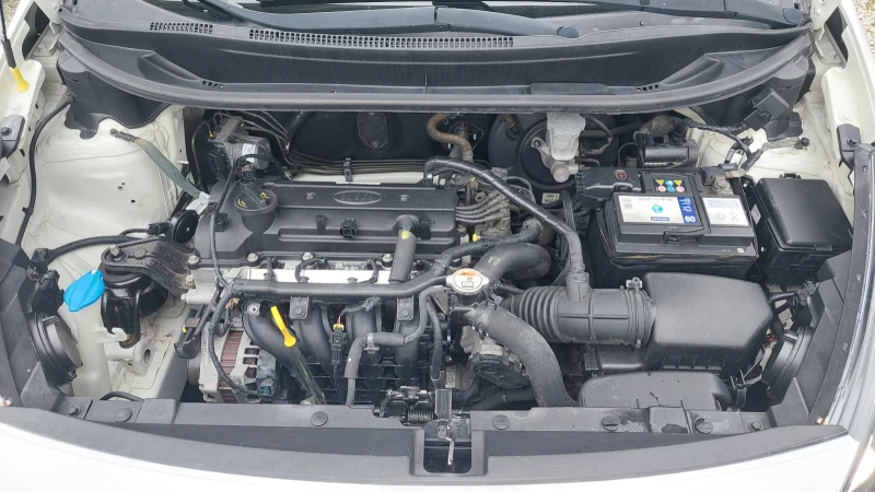 Kia Rio 1.3i-ТОП СЪСТОЯНИЕ, снимка 13 - Автомобили и джипове - 53210327