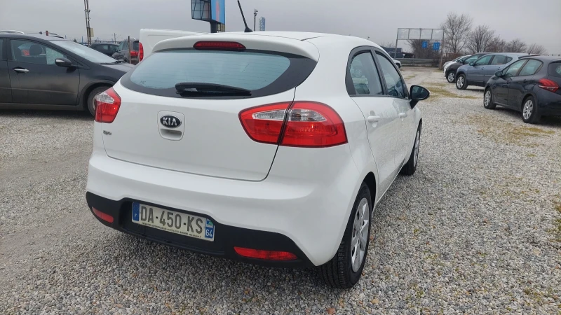 Kia Rio 1.3i-ТОП СЪСТОЯНИЕ, снимка 6 - Автомобили и джипове - 53210327
