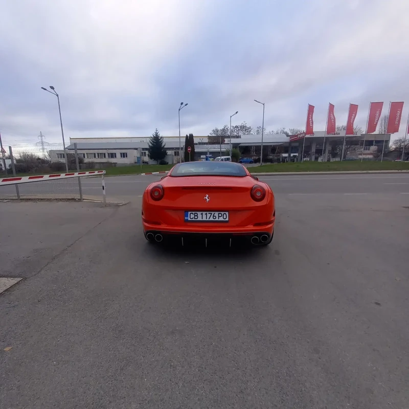 Ferrari California California T, снимка 5 - Автомобили и джипове - 53277211