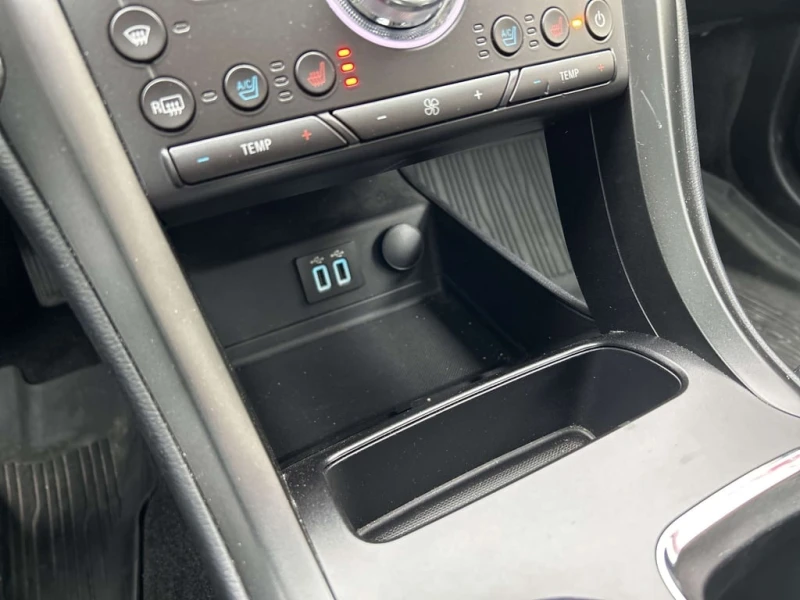 Ford Fusion * Titanium HEV * CARFAX * ЦЕНА ДО БГ, снимка 15 - Автомобили и джипове - 53343031