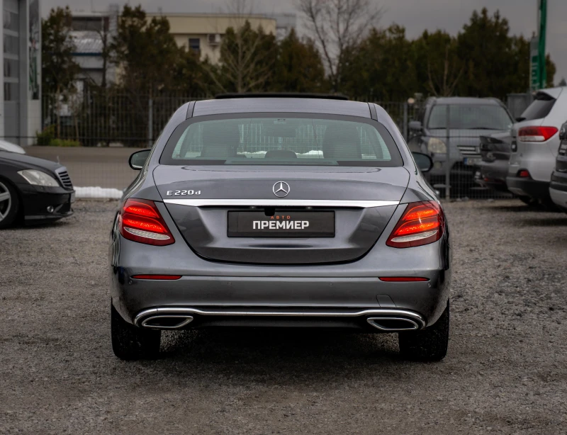 Mercedes-Benz E 220 CDI-ПЕРФЕКТЕН-6М.ГАРАНЦИЯ-РЕАЛНИ КМ., снимка 5 - Автомобили и джипове - 53382344
