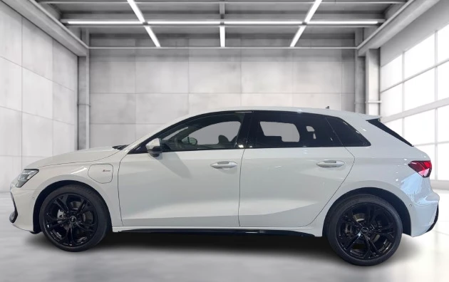 Audi A3 Sportback 40 TFSIe Quattro S-line = NEW= Гаранция - изображение 5