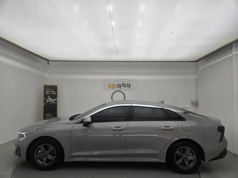 Kia K5 2.0 Lpi, снимка 2 - Автомобили и джипове - 54999995