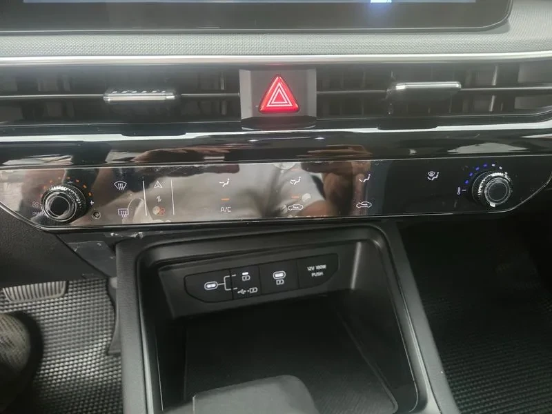 Kia K5 2.0 Lpi, снимка 14 - Автомобили и джипове - 54999995