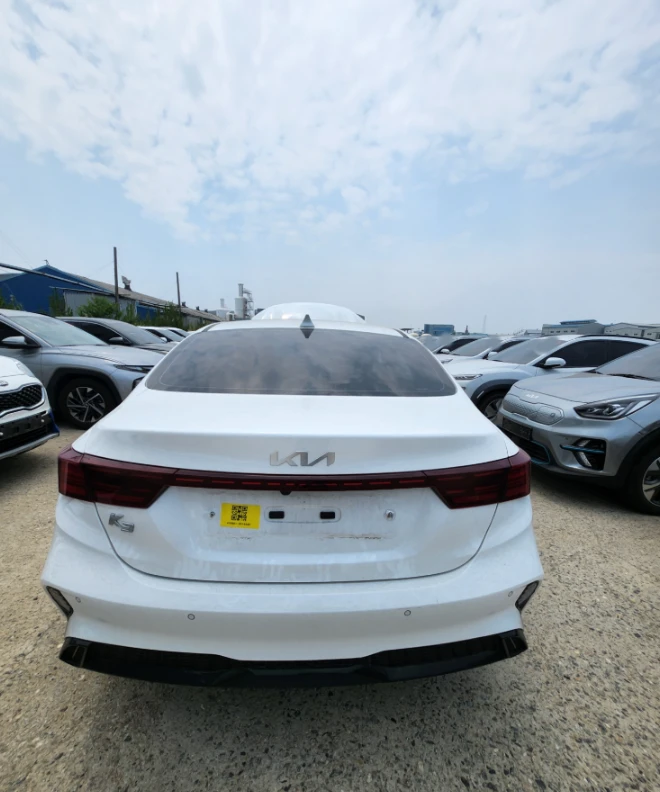 Kia K3 1.6 MPI - ОЧАКВАН ВНОС, снимка 2 - Автомобили и джипове - 55091049
